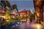 Villa Marama by TropicLook: Kokyang style Nai Harn Beach